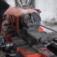 Maquina para torneria y mecanizados